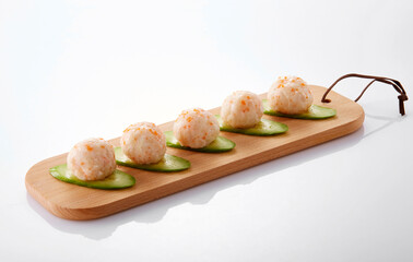 Fresh shrimp meatballs	