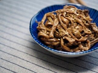 한국 전통음식 고사리 무침