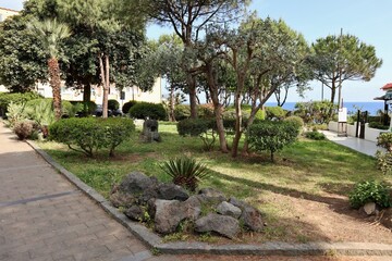 Ischia - Giardinetti sul Lungomare Colombo