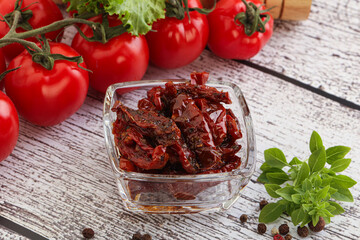 Sun dried tomato with olive oil