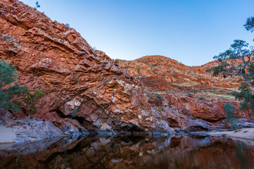 Fototapeta na wymiar Ormiston Gorge in the West MacDonnell National Park, Alice Springs.