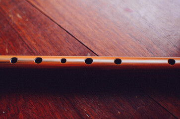 Naklejka premium vintage wooden flute