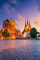 Erfurt, Germany. Cityscape image of downtown Erfurt, Germany with Erfurt Cathedral at summer sunset. - obrazy, fototapety, plakaty