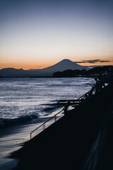 富士山が見える夕日