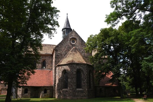 Koster Zinna, Klosterkirche, Seitenschiff