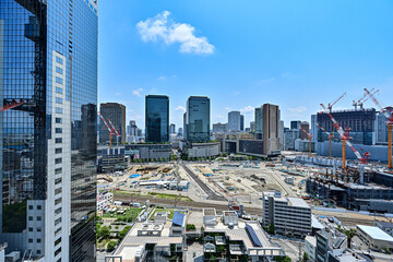 Obraz premium ウエスティン大阪から見る青空背景の梅田風景 【大阪都市風景】
