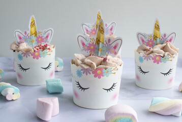 unicorn cupcakes 