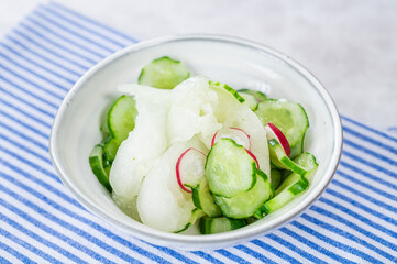 冬瓜の綿ときゅうりの浅漬け