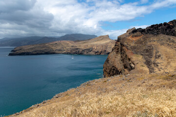 Fototapeta premium Wanderweg Ponta de São Lourenço auf Madeira