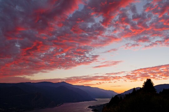 Sunset over the Columbia River.