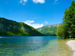 Fototapeta na wymiar Beautiful Offensee lake landscape in Austrian Alps.