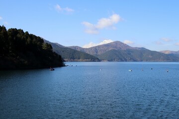 Fototapeta na wymiar 芦ノ湖風景