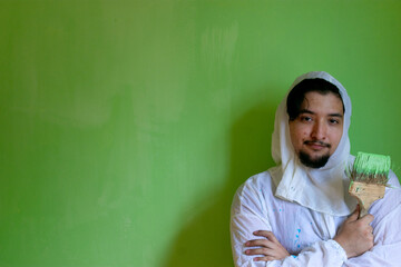 portrait of a person with a brush with copy space