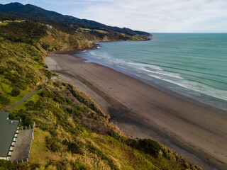 Fototapeta na wymiar Raglan Black Sand Beach New Zealand