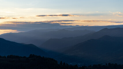 Obraz premium Twilight in Mountains