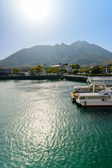 長崎県普賢岳を背景に港景色
Port view with Mt. Fugen in Nagasaki in the...