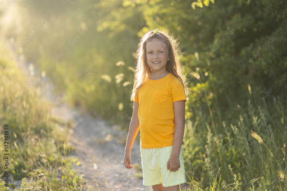 Wall mural Girl  in nature