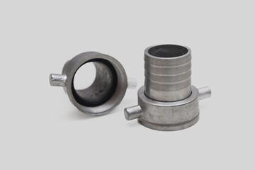 the threaded galvanized pipe connecting the pump and the hose is equipped with a lock or screwdriver