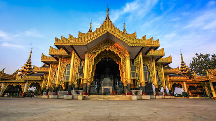 Kyauk Taw Gyi, Biggest Marble Buddha image (Yangon, Myanmar)