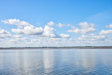 Ausblick von Schiff auf die Küste Bensersiel