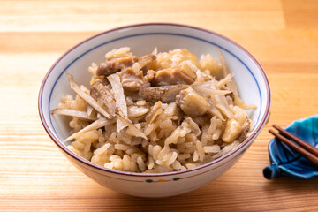 鶏ごぼうの炊き込みご飯