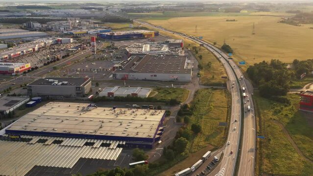 Autostrada A4 i centra logistyczne