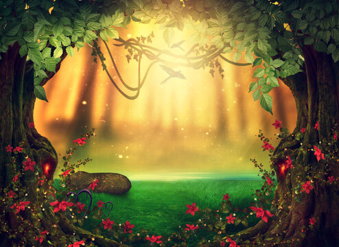Fantasiebild Zauberwald mit gr&uuml;ner Wiese umrahmt von alten B&auml;umen und gr&uuml;nen Bl&auml;tterdach 