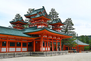 6月に参拝した京都市平安神宮の蒼龍楼