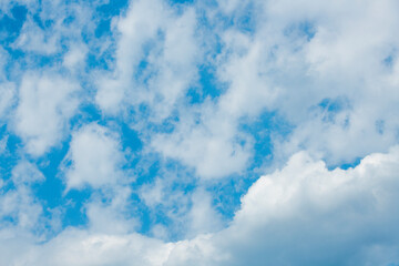 Obraz premium blue sky with clouds.clouds in the sky for wallpaper postcard banner background