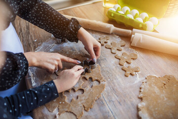 baking christmas cookies