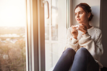 woman drinking coffee