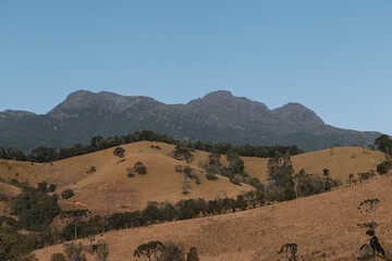 Marmelópolis, Minas Gerais, Brasil: Pico do Marins visto da estrada de Marmelópolisl no Sul de...