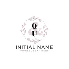 Obraz premium Initial letter QU beauty handwriting logo vector