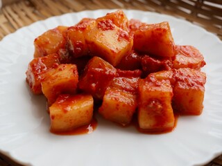 한국의 전통음식 신선한 무 김치, 깍두기