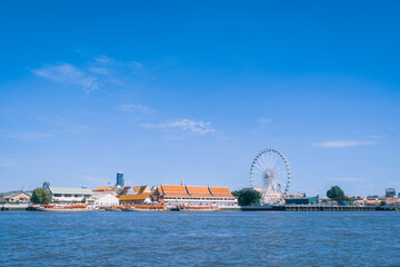 bridge over the river thames