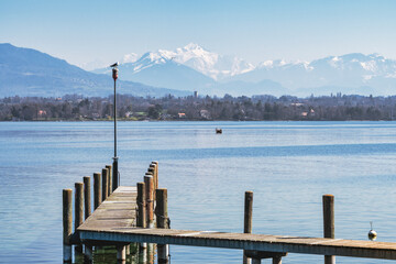 le Mont-Blanc depuis le vieux port de Versoix