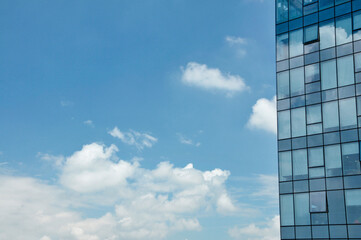 Fototapeta na wymiar building with clouds