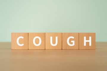 咳のイメージ｜「COUGH」と書かれたブロック