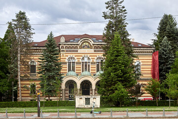 Fototapeta premium old house in the park