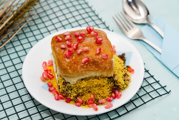 Dabeli is Famous Indian Street Snacks