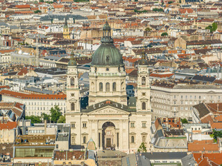 Obraz premium Hungary - Amazing drone view for the St. Stephen's Basilica (Szent István Bazilika) at Budapest