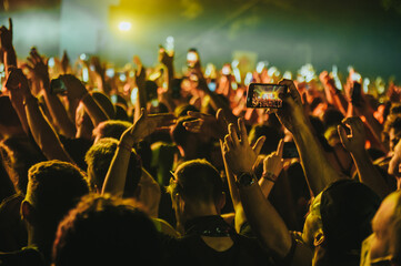 Obraz na płótnie Canvas Concert crowd on a music concert