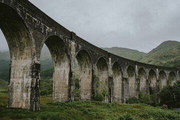 Fototapeta na wymiar viaduct in the mountains