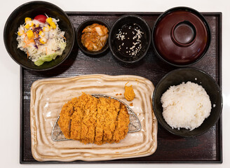 A deep fired crispy pork 