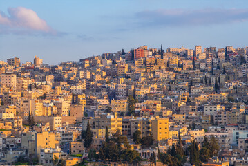 Obraz premium skyline of Amman, capital of Jordan, at dusk