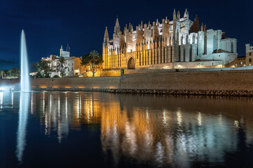 Fototapeta na wymiar Palma Cathedral in Palma Mallorca