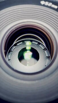 Diaphragme d'un objectif 50&thinsp;mm en macro 4K HDR