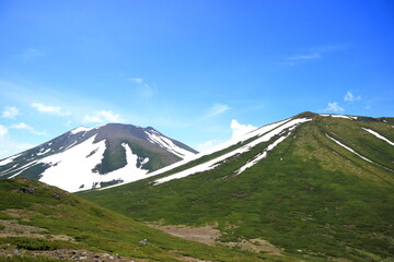 北海道　美瑛富士と美瑛岳

