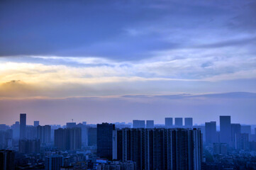 Fototapeta premium sunset over the city