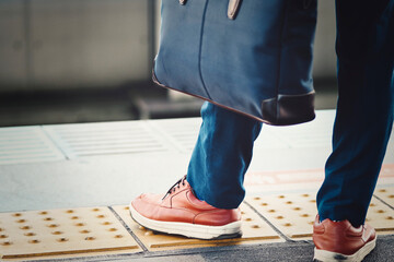 ビジネスマンの足元